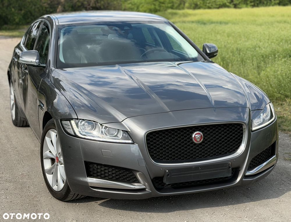 Jaguar XF 2.0 i4D Portfolio - 3
