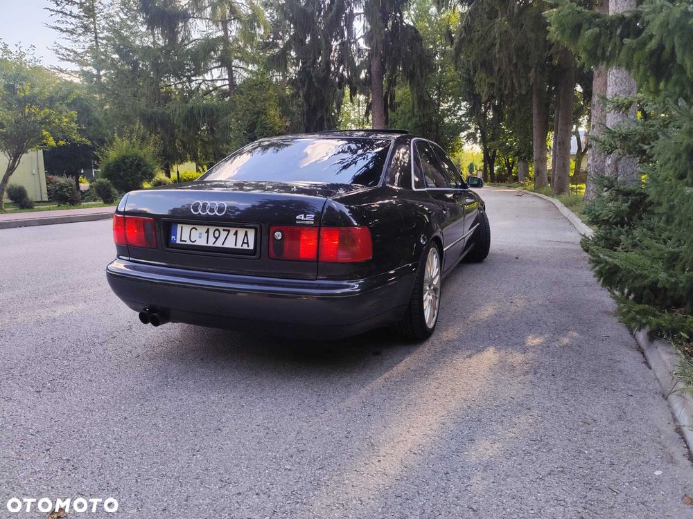 Audi A8 - 7