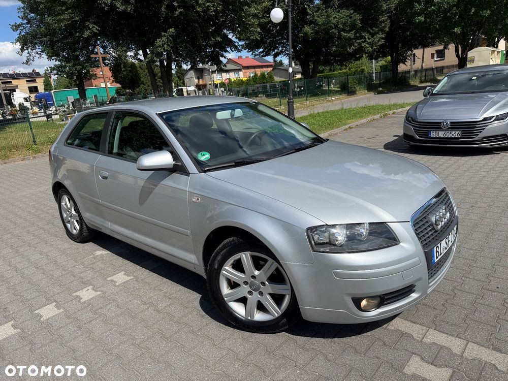Audi A3 3-drzwiowe 1.6 Attraction - 11