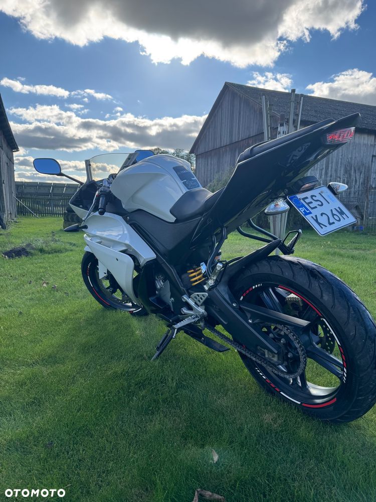 Yamaha R125 - 6