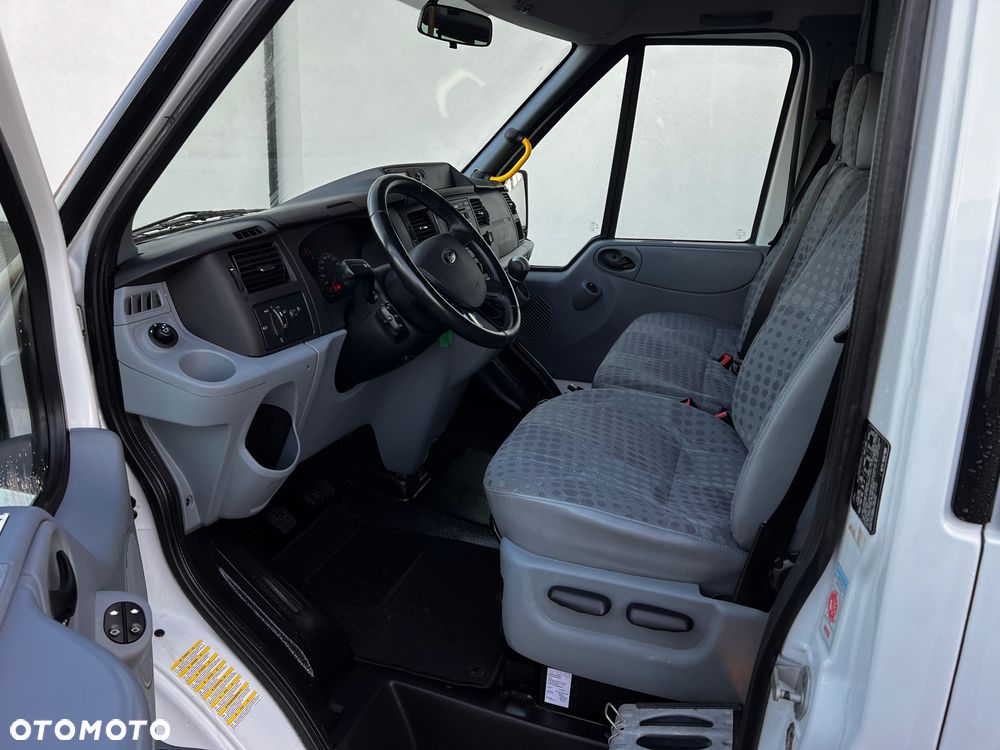 Ford Transit Autobus 17 osobowy - 14