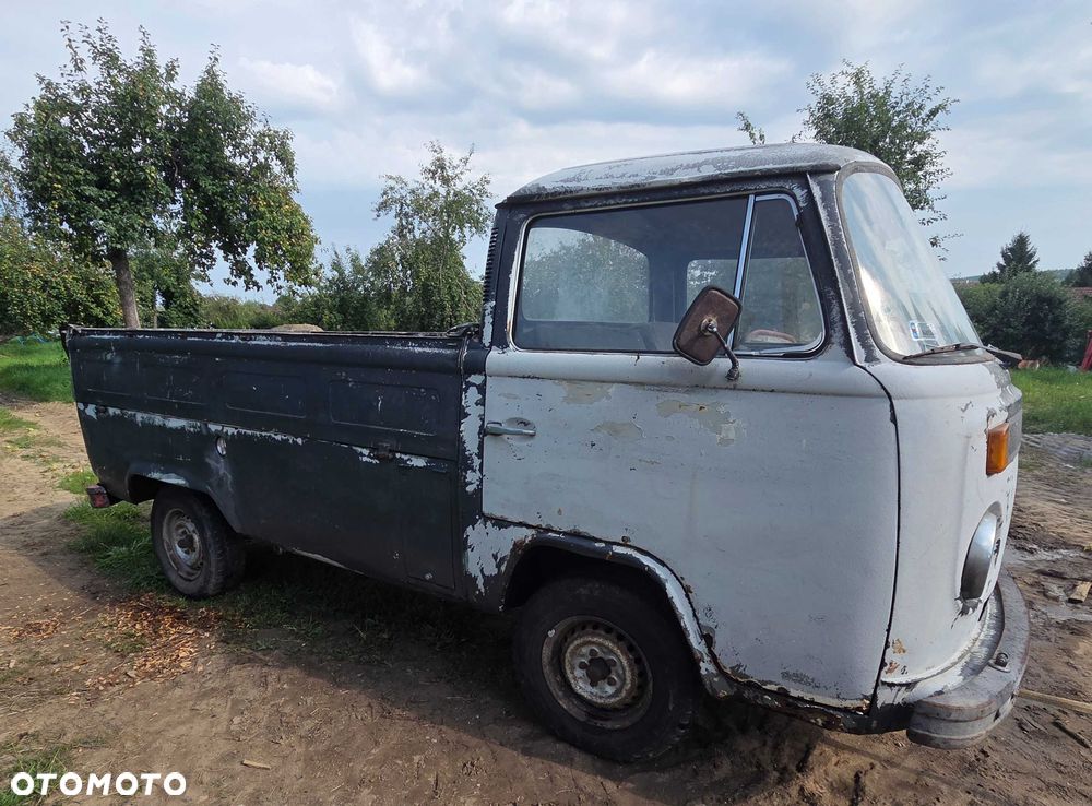 Volkswagen Transporter - 3