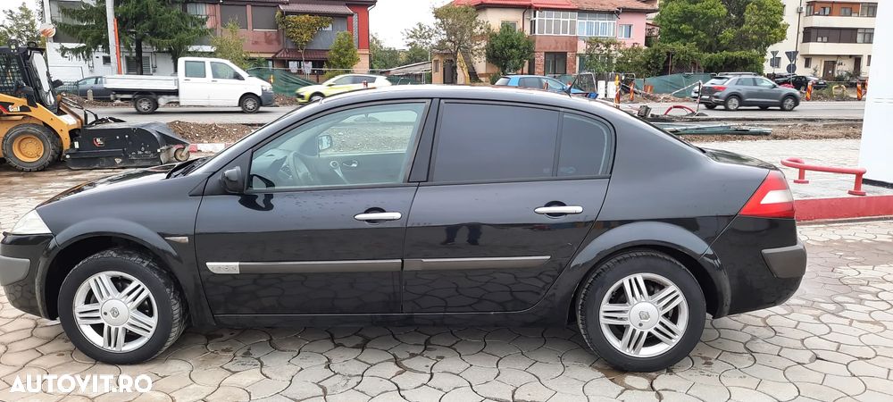 Renault Megane II Sedan 1.9 dCi Confort Privilege - 6