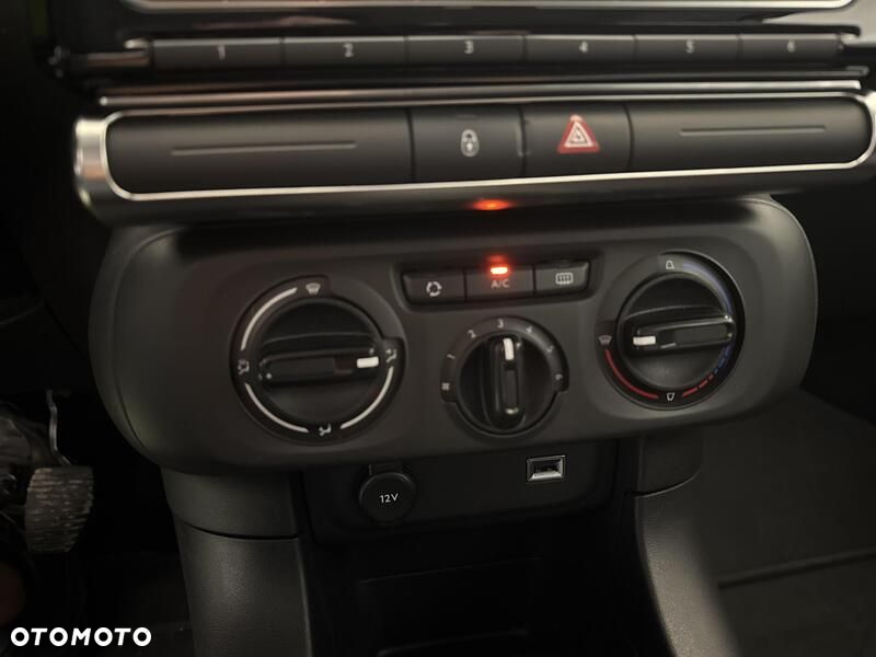 Citroën C3 1.2 PureTech Feel - 17