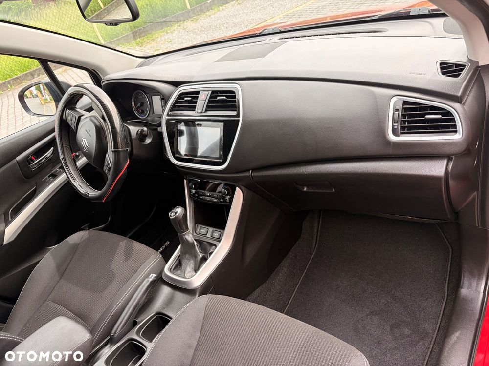 Suzuki SX4 S-Cross 1.0 T Premium - 18