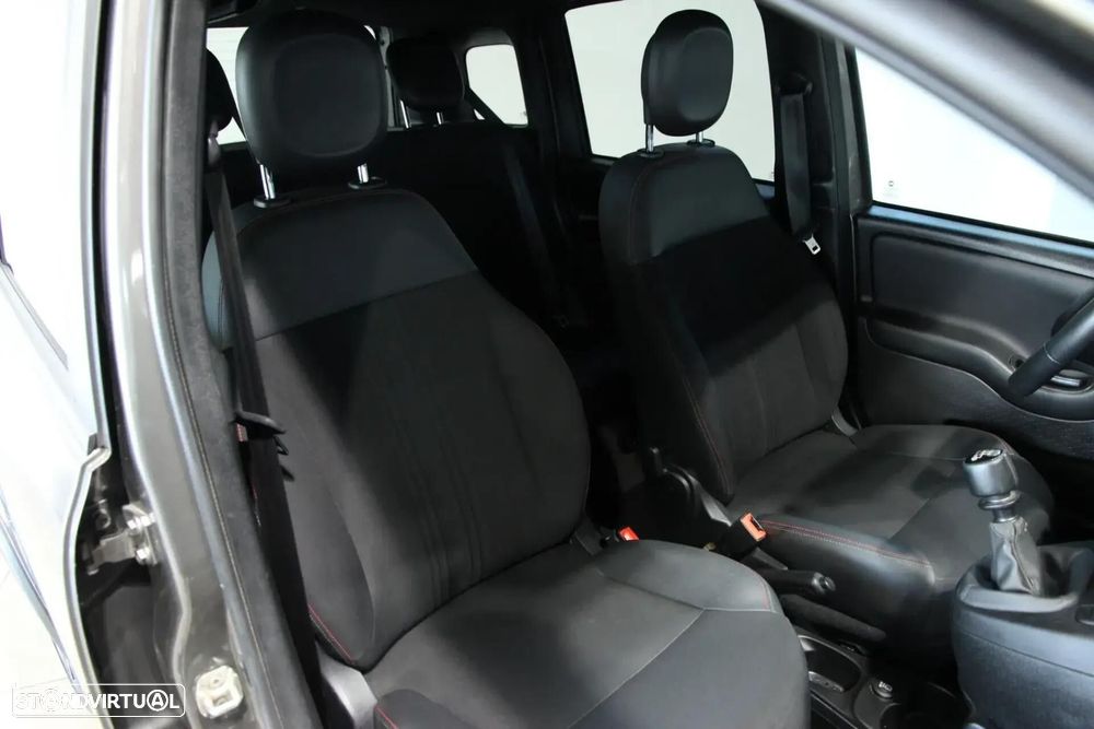 Fiat Panda 1.0 Hybrid Sport — fotografia 2