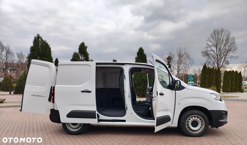 Toyota Proace - 17