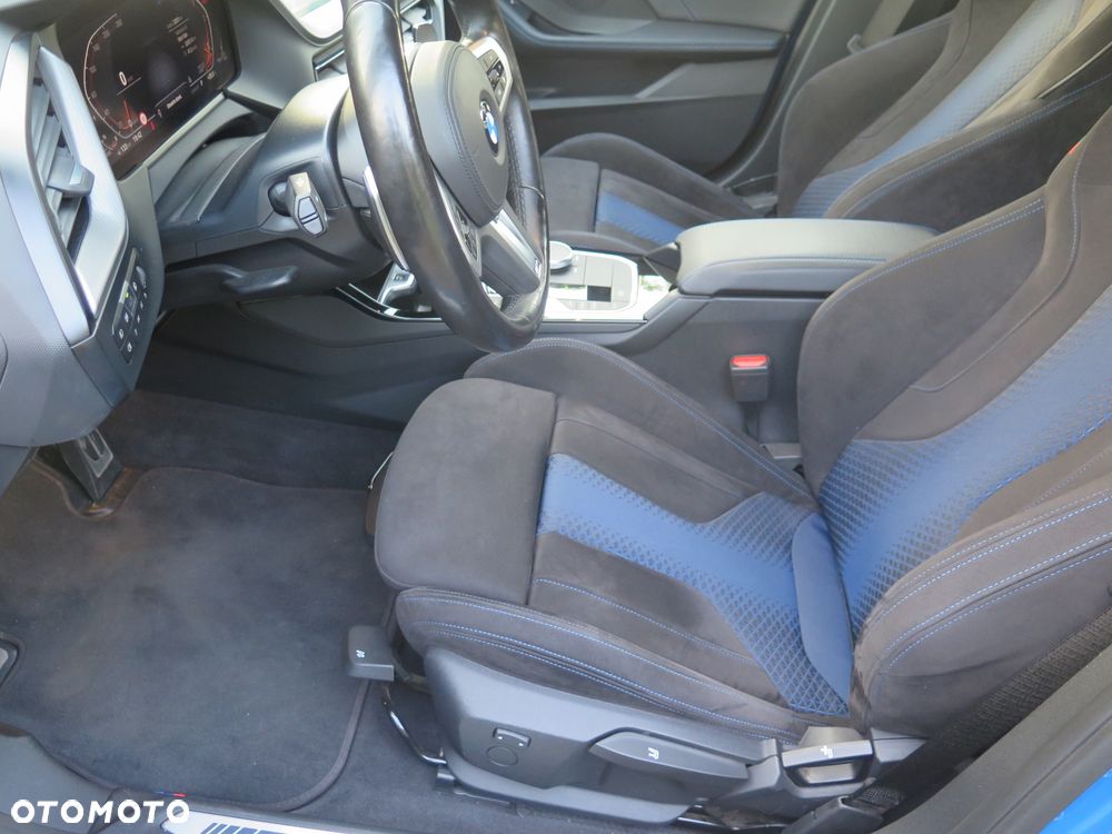 BMW Seria 1 120d xDrive M Sport - 2