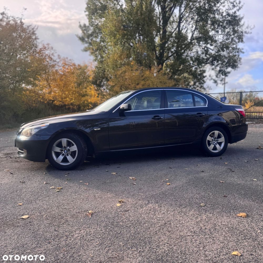 BMW Seria 5 525d - 16