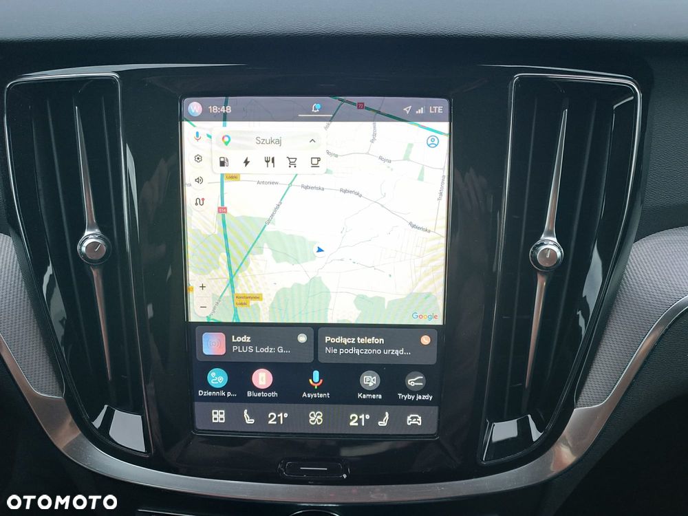 Volvo V60 T8 AWD Plug-In Hybrid Plus Dark - 26