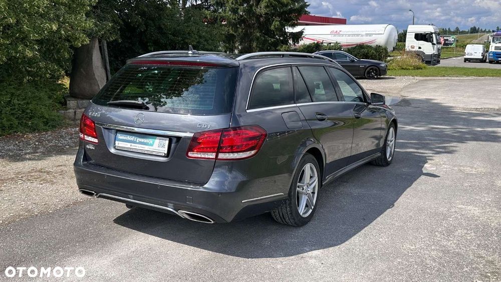 Mercedes-Benz Klasa E - 12