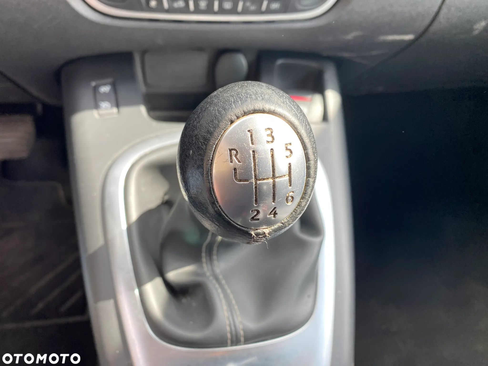 Renault Scenic 1.5 dCi Dynamique - 23