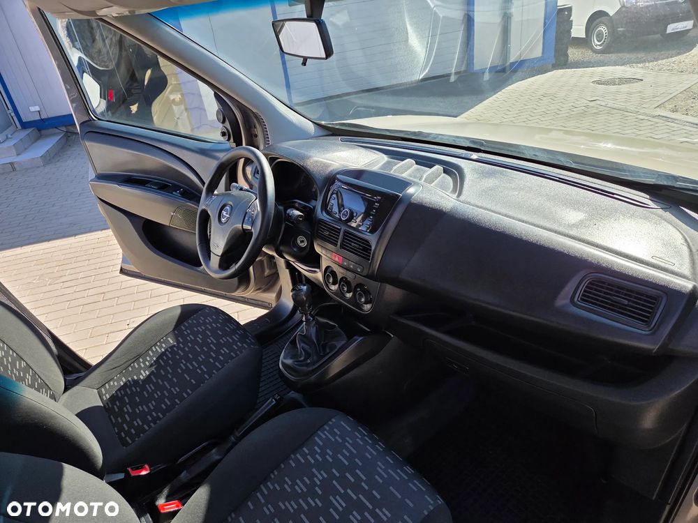 Opel Combo 1.6 CDTI Enjoy - 26