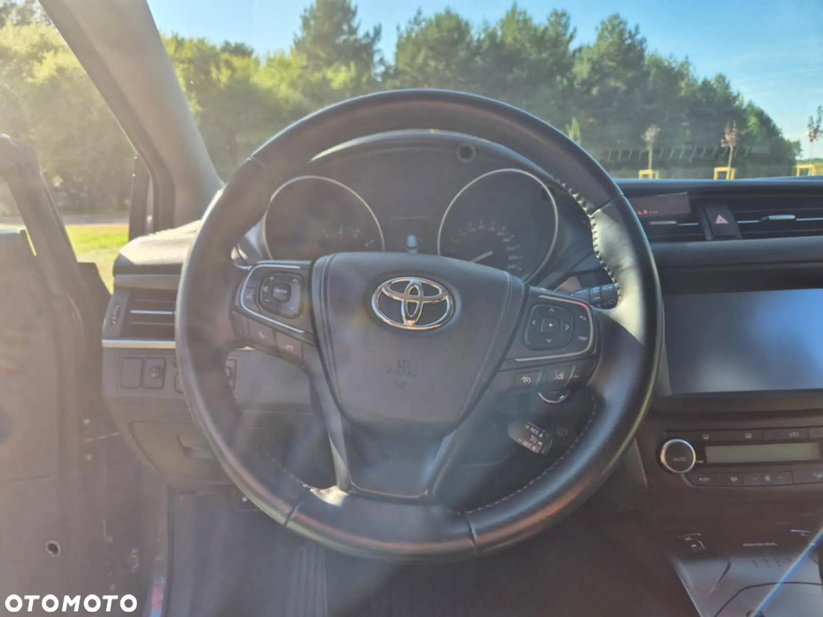 Toyota Avensis - 10
