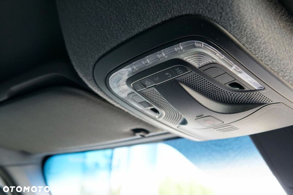 Mercedes-Benz Sprinter - 18