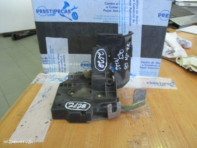 Fecho 19228451 BMW E30 1989 FE MANUAL - 3