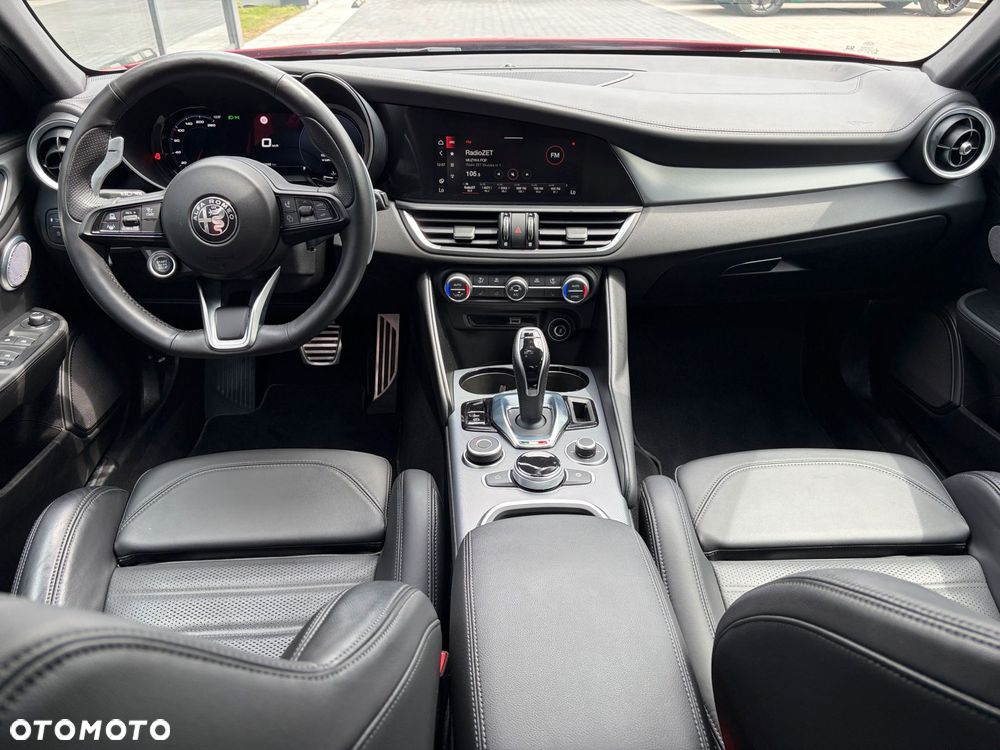 Alfa Romeo Giulia - 13