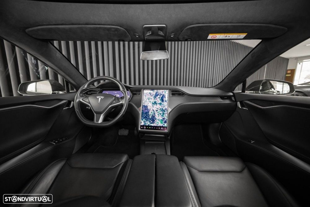 Tesla Model S - 13