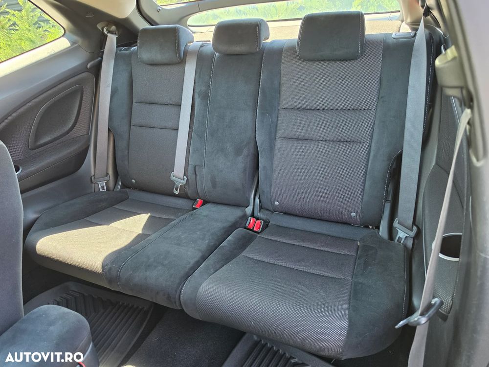 Honda Civic 1.4 i-VTEC Sport - 12