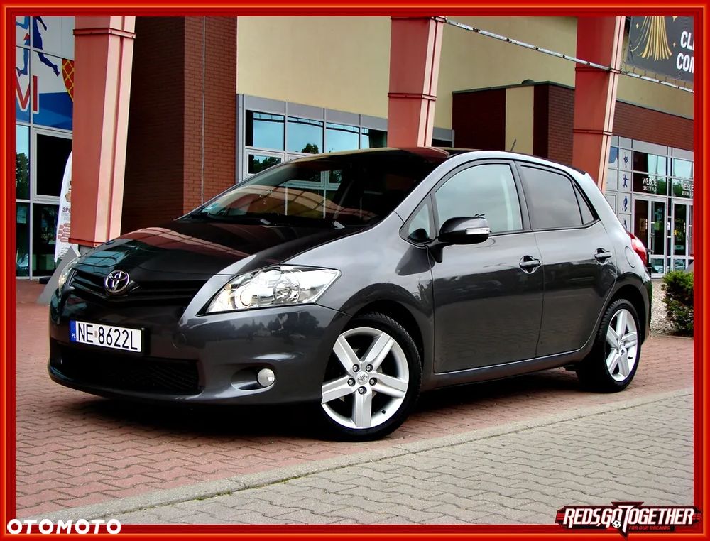 Toyota Auris 1.6 Premium Comfort - 1