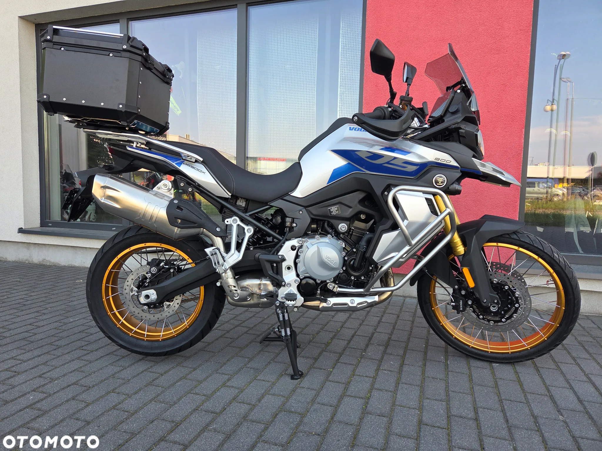 VOGE 900DSX
