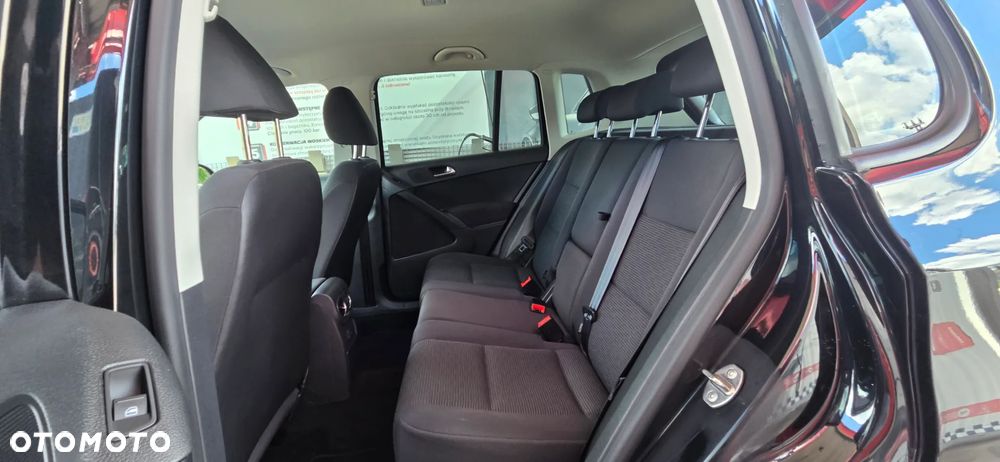 Volkswagen Tiguan - 32