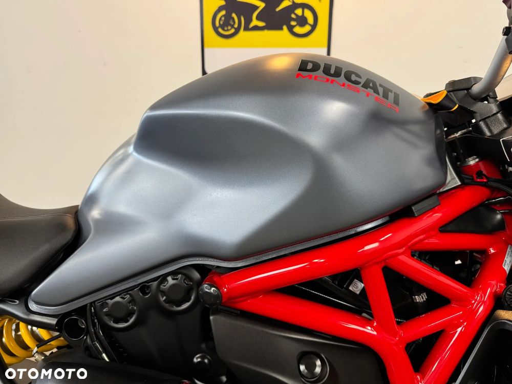 Ducati Monster - 11