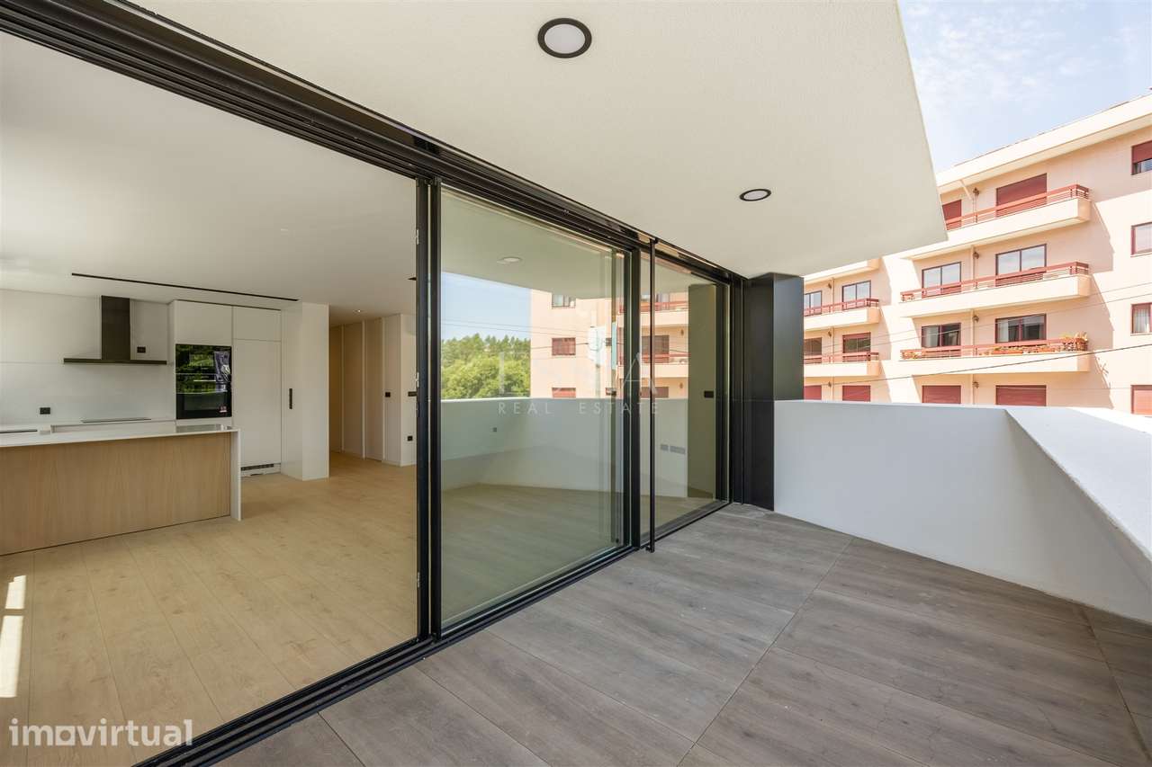 Apartamento T1 com terraçono Edifício Bismark - Grande imagem: 3/19
