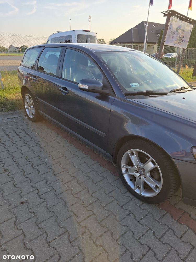 Volvo V50 - 3