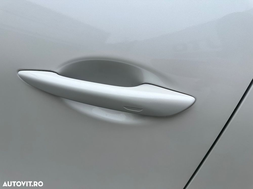 Mazda 3 e-Skyactiv G122 MHEV Exclusive-Line - 17