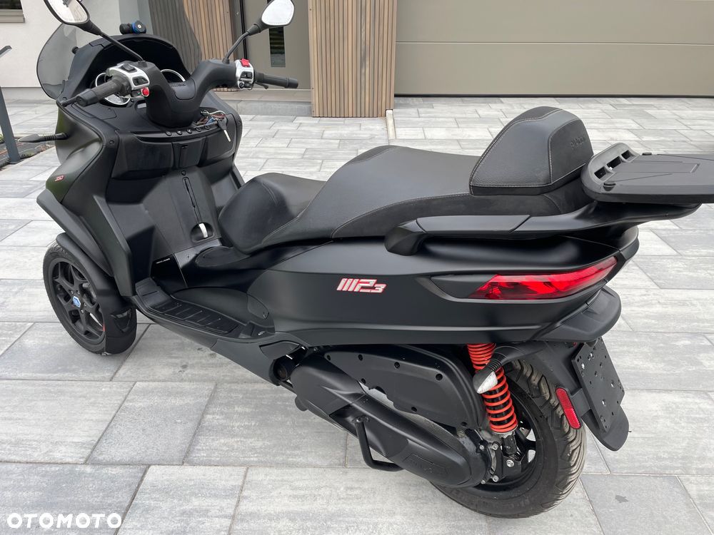 Piaggio MP-3 - 13