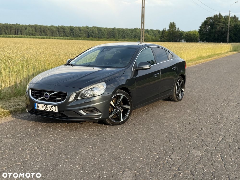 Volvo S60 T6 AWD R-Design Momentum - 11