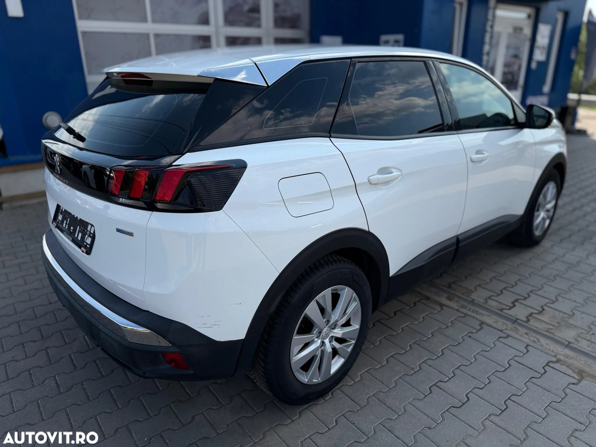 Peugeot 3008 1.2 PureTech Turbo S&S Active - 6