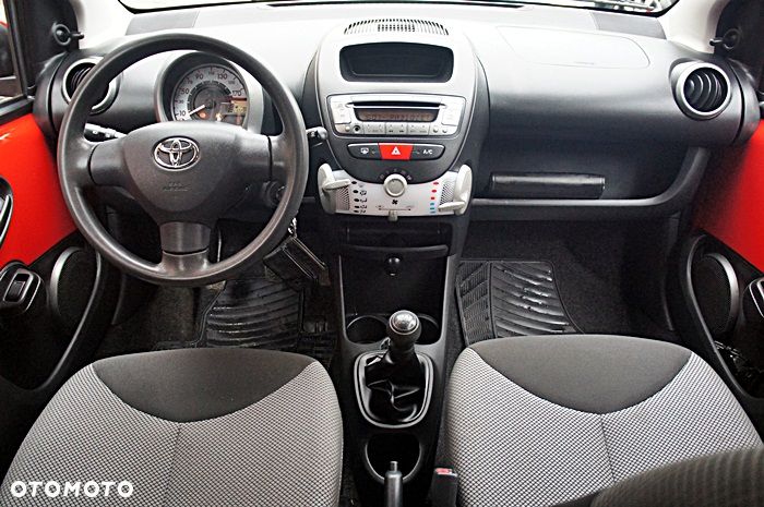 Toyota Aygo CoolRed - 17