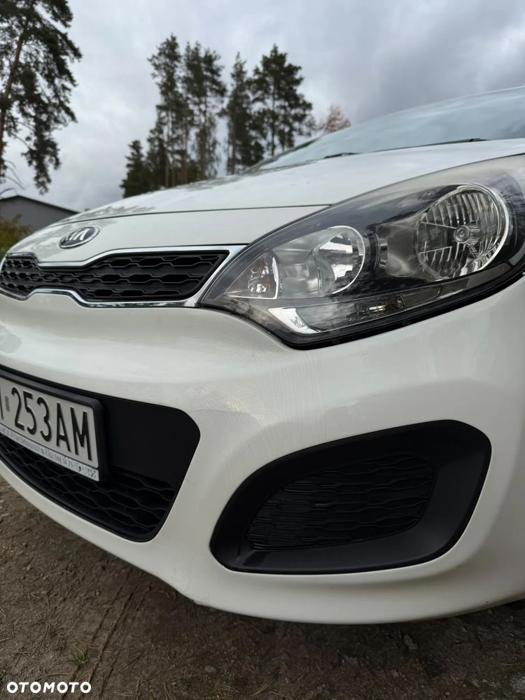 Kia Rio - 3