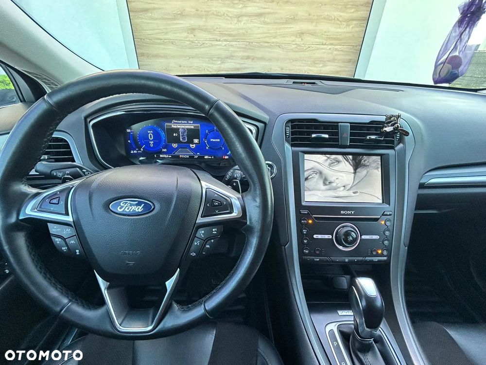 Ford Mondeo - 10