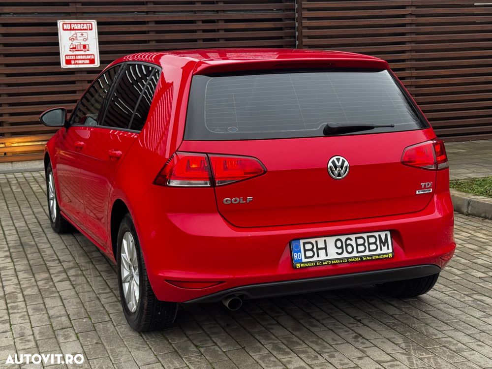 Volkswagen Golf 1.6 TDI DPF Comfortline - 11