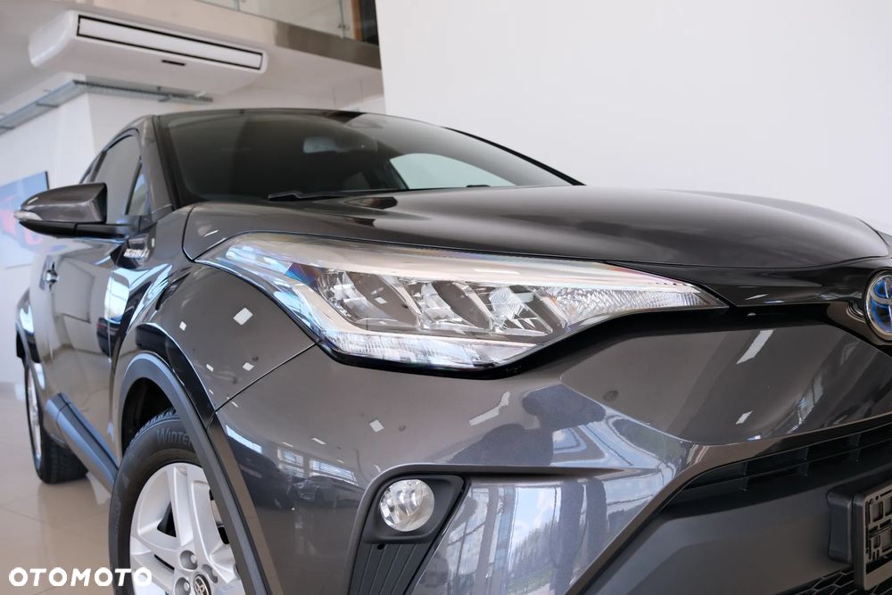 Toyota C-HR Style - 4