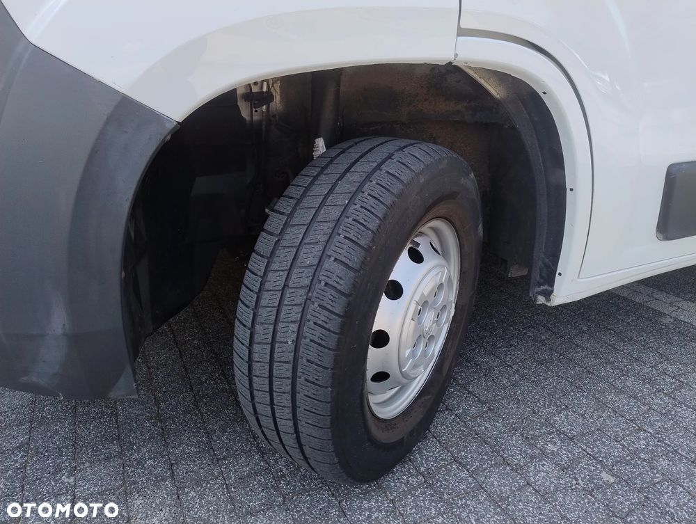 Peugeot BOXER PO LIFTINGU 2.2 HDI (130KM) 6-BIEGÓW (L2H2) STAN IDEALNY KLIMA TEMPOMAT NIE MA RDZY SERWIS KM ! ! ! - 36