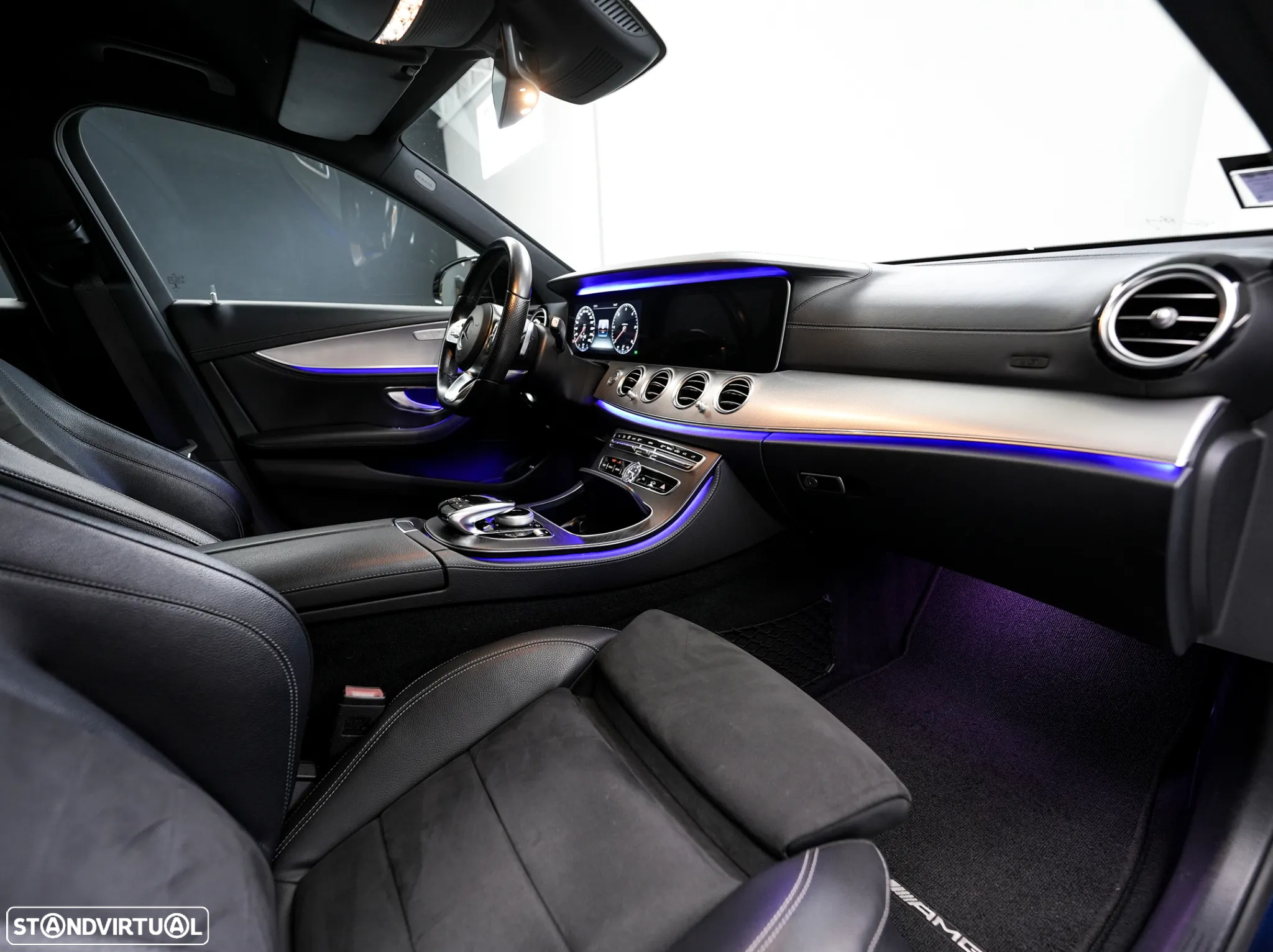 Mercedes-Benz E 300 d AMG Line - 12