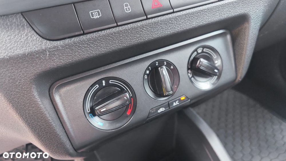 Skoda Fabia 1.0 TSI Ambition Plus - 14