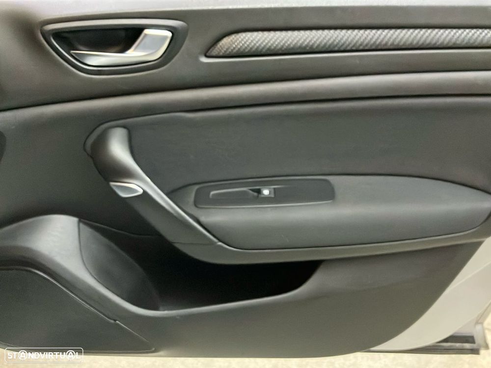 Renault Mégane Sport Tourer - 21