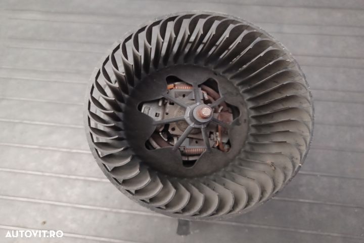 Ventilator aeroterma 3C0907521B 3C0907521B Volkswagen VW Golf 5 [2003 - 3