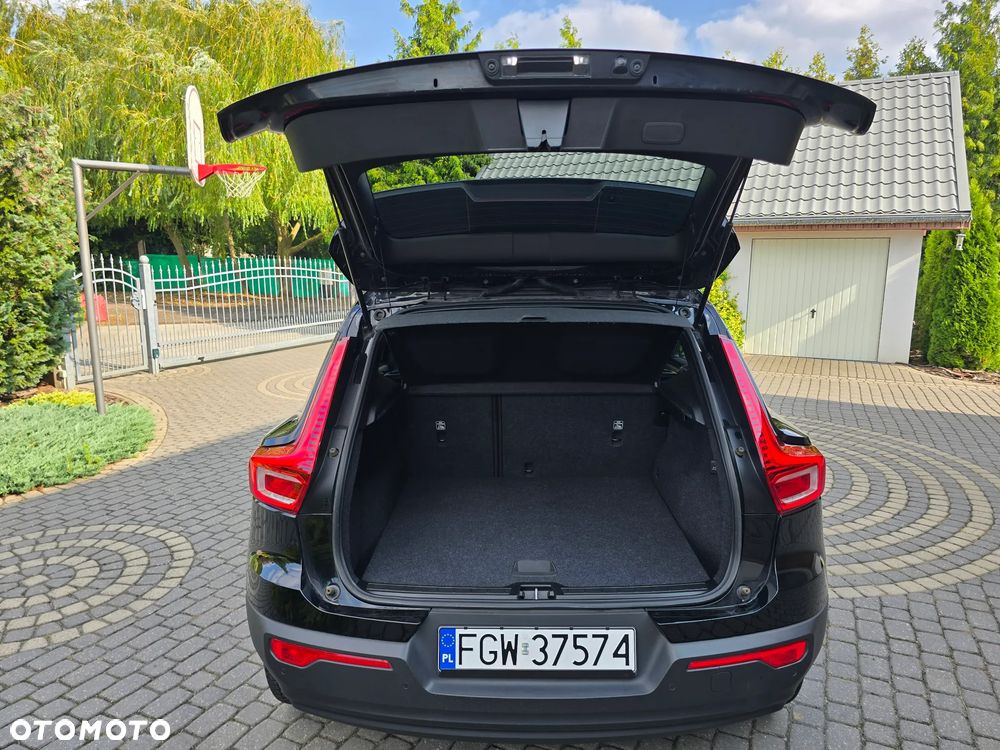 Volvo XC 40 - 26