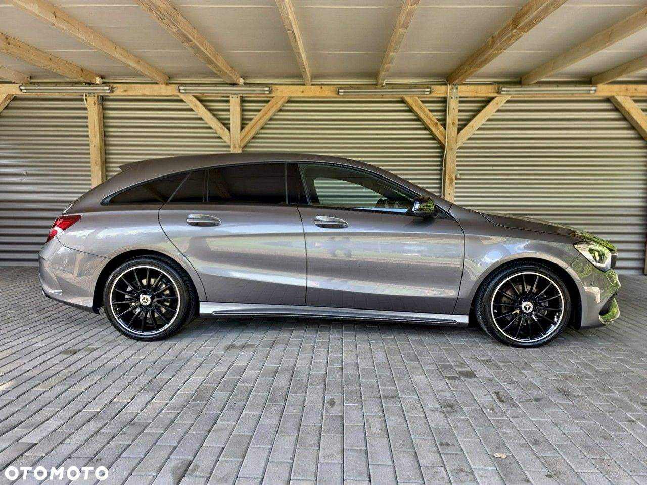 Mercedes-Benz CLA 200 AMG Line - 9