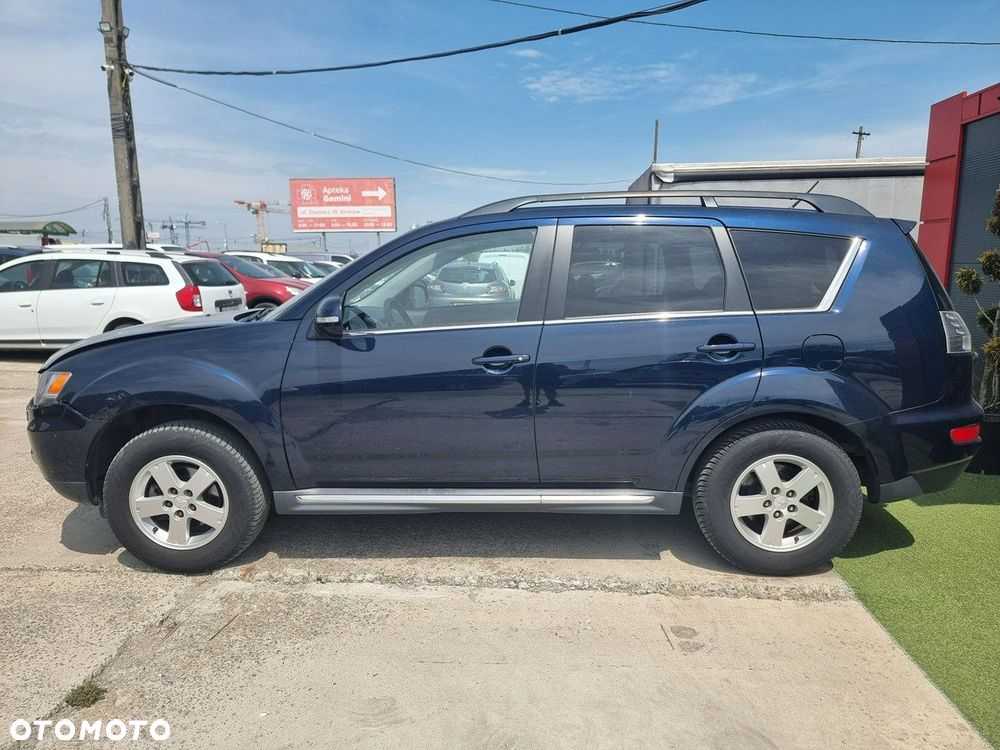 Mitsubishi Outlander - 7