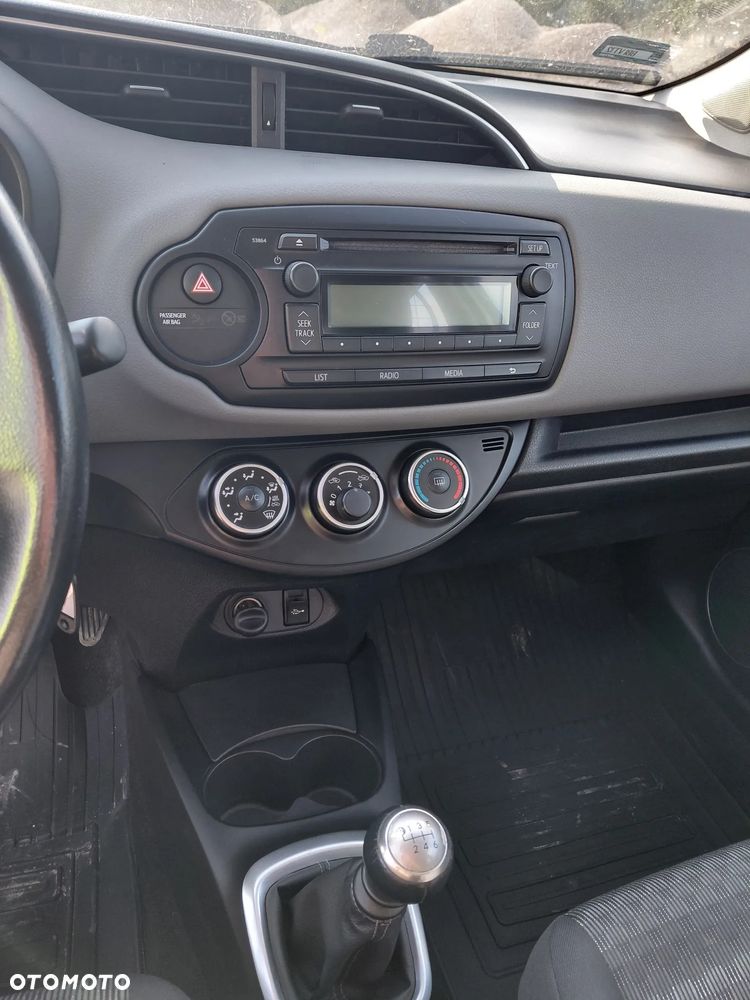 Toyota Yaris 1.33 Active - 12