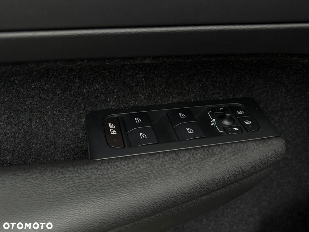 Volvo XC 40 D3 SCR Inscription - 33
