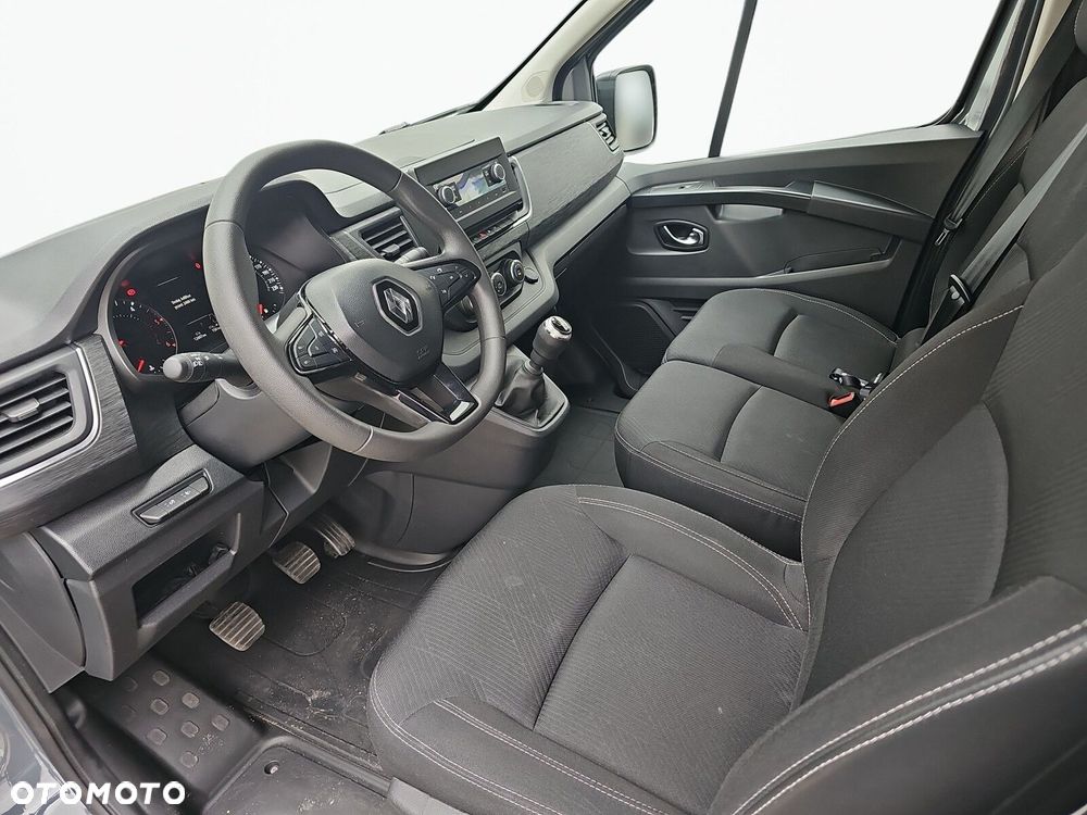 Renault Trafic - 10