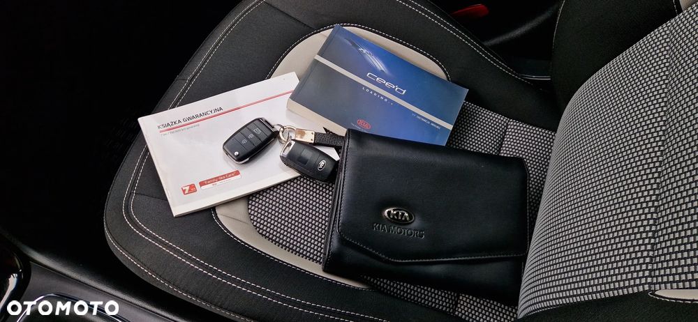 Kia Ceed 1.6 GDI L Business Line - 29